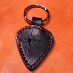 ちひろ様 オーダーページです！ピックケースのレザーキーホルダー