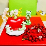 カエルちゃんからの桜とミモザのハートの贈り物