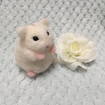 羊毛フェルトハムスター(パールホワイト、タッチver)