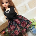 リカちゃん服ワンピース   〜黒×ブルーローズ〜