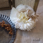 textile & flower (white & beige)ヘアアクセサリー ・ コサージュ ラッピング無料