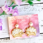 ホワイトパールのハリネズミ♡ピアス