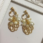 ジャラジャラビーズのフラワーシャワーイヤリング♡