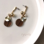 セピアコインとラウンズピアス