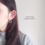 輝くクリスタルと魅惑のリングの美人イヤリング＊Crystal & matte gold hoop earring