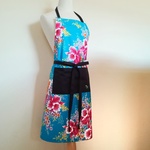 受注制作【台湾花布】　エプロン　花柄　フラワー　客家花布　華やか　ブルー　