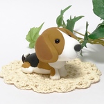 コロ犬 ビーグル②  粘土細工の置物［インテリア 飾り］ 