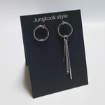 【送料無料】 K-POP style  チェーン／スティック  ♦ フェイクピアス 両耳