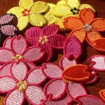 桜刺繍ワッペン  （お好きなお色でお作り出来ます）
