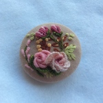 刺繍ブローチ
