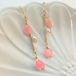桜の花びらピアス　パール付