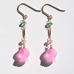 チューリップと天然石のピアス<pink>