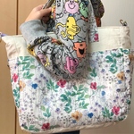 蓋付きマザーズトートバック  リバティプリント イルマ 赤花