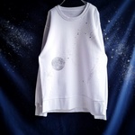 手描き　白夜の月トレーナー　men's