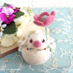 飾れる小鳥シリーズ～お花白文鳥～
