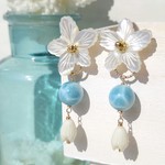 ◇t様オーダー品・2nd◇海の花の耳飾り14kgf−美しい丸玉ラリマー&ホワイトシェルフラワー&ヴィンテージピカケ-