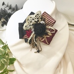 卒業式 入学式にリボンとレースのコサージュ〔ワインレッド-ストライプ〕