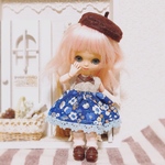 青いお花畑のワンピース❀.*･ﾟ✿゜:。*