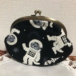 がま口化粧ポーチ  ニャンコ宇宙へ行く！
