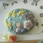 刺繍ブローチ★そよそよの庭
