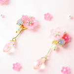 ✿  ビジューと雫の桜ピアス ✿  