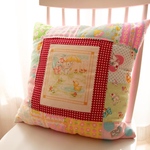 * ラプセニ *　Retro animal＆Baby　パッチワーククッション②（綿入り）　約40cm×約40cm