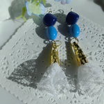 ブルービーズとレースのイヤリングorピアス