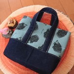送料込☆ハリネズミ柄トートバッグ(ФωФ)青