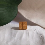 026u.uroko-mon wood / pierce