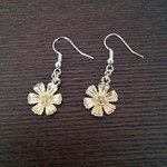 【送料無料】フラワーピアス/イヤリング