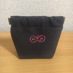 ちょうちょの刺繍ミニポーチ  