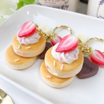 【SALE】いちごPOPパンケーキキーホルダー