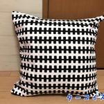 【送料無料中】北欧調 クッションカバー 白地×黒