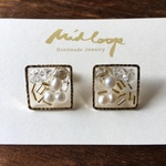 square ピアス