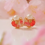 🌸イヤリング「スワロフスキーを使った桜柄のクローバー」ピンク※特別価格※