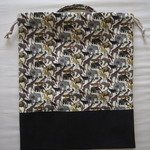 「ｍ様　ご依頼品」体操着袋*リバティ*帆布*Queue for the Zoo*カーキ*３５×3０cm