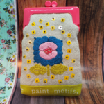 ティシュケース付プラガマ口ポーチ　お花刺繍