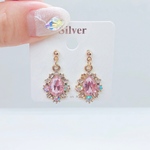 桜🌸のようなビジューピアス