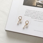 knit pearl earring