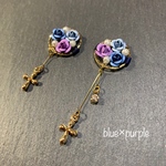 【受注製作】薔薇とパールのゆらゆらクロス★アシンメトリー ピアスorイヤリング(ブルー×パープル)リボン・クリスタルストーン付 花
