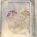 かすみ草の花束iPhoneケース