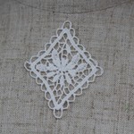 綿ケミカルレースモチーフ　花菱形　キナリ　3枚のセット(MDM65CKNBQ00) 