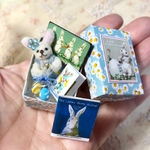 ちいさなイースターバニー（空色の箱）＊アイボリーのバニー
