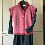 値下げしました♪  襟付きベスト