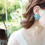 紫陽花のゆらゆらピアス
