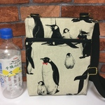 にぎやか　ペンギンちゃん　サコッシュ（縦型）