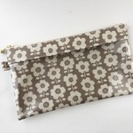 ＊北さまご確認品＊見える！ポーチ（20） ラトビア風花柄  茶