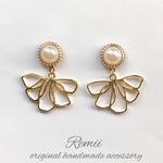 シルキーパール＊シフォンフラワー✴︎ピアス・イヤリング
