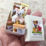 ちいさなテディベア✳︎ハチミツ大好きなシロクマのお嬢さん