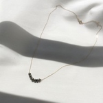 【SALE！】【K10YG】 華奢なケシ タヒチ黒蝶 ネックレス